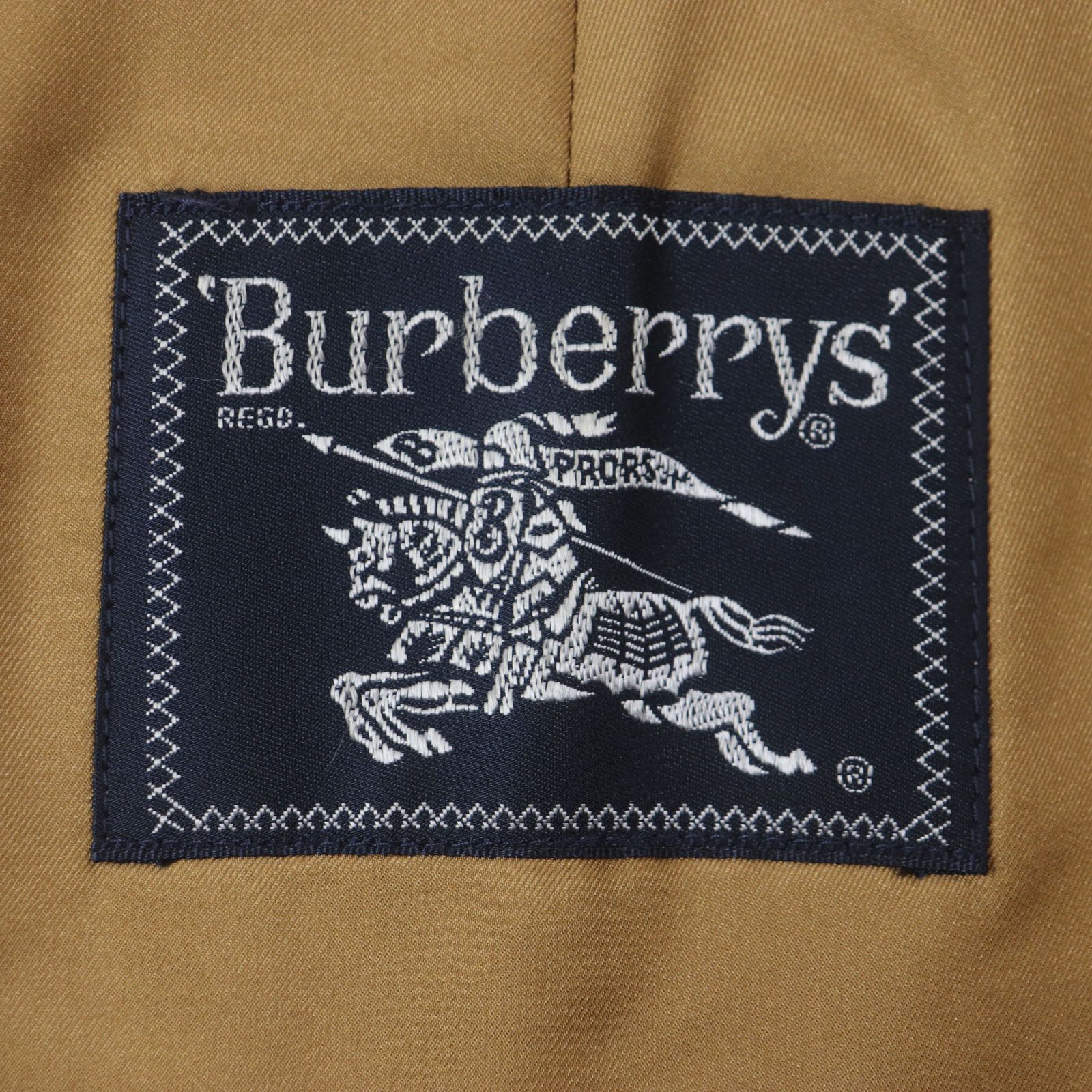 Burberry Burberry Burberrys Stainless Cotton Polyester Coat Cotton Outerwear DUTY FREE for USA Size ONE SIZE - 7 Thumbnail