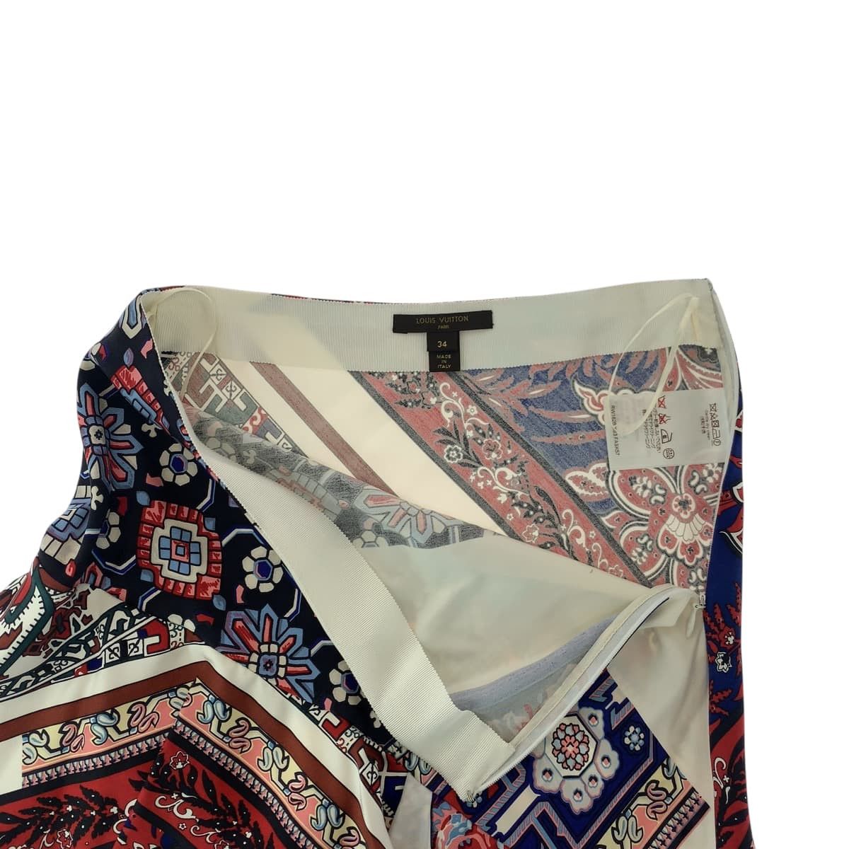 Louis Vuitton Louis Vuitton Louis Vuitton Patchwork Asymmetry Silk/Rayon Skirt Others Skirts RW162B XS3 FASK57 Size ONE SIZE - 8 Thumbnail