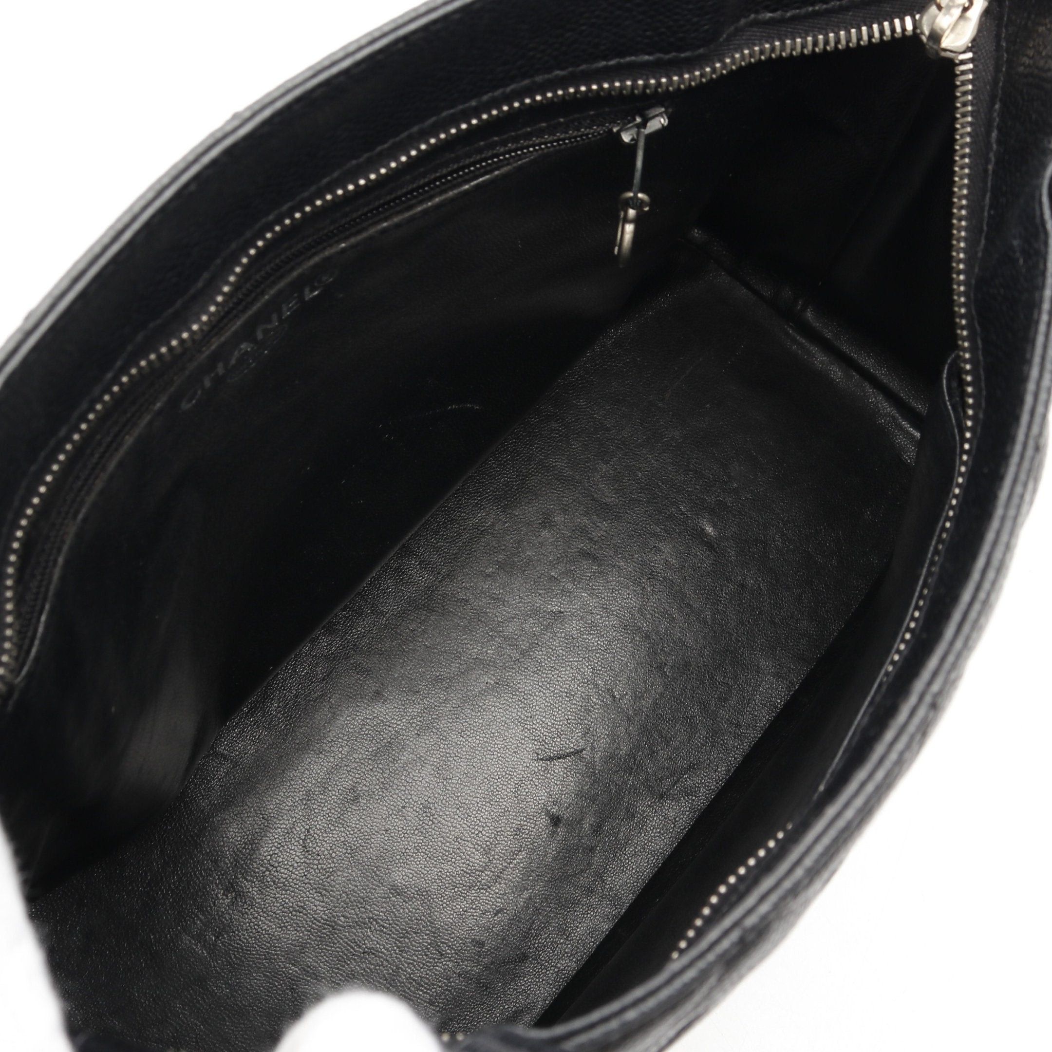 Chanel Chanel Reissue Tote Handbag Bag Caviar Skin Black Silver Hardware Size ONE SIZE - 3 Thumbnail