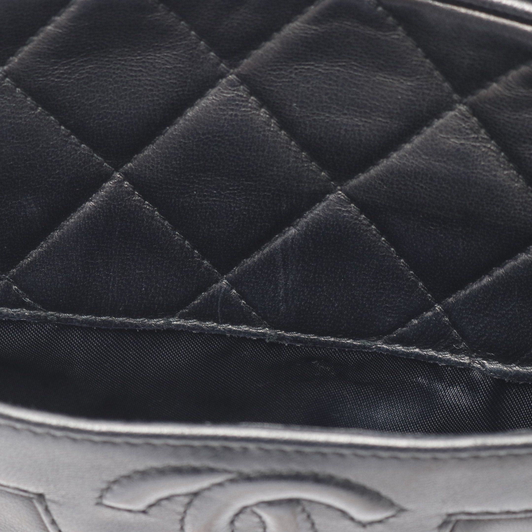 Chanel Chanel Matelasse Chain Shoulder Bag Lambskin Black Gold Hardware Tassel Size ONE SIZE - 11 Thumbnail