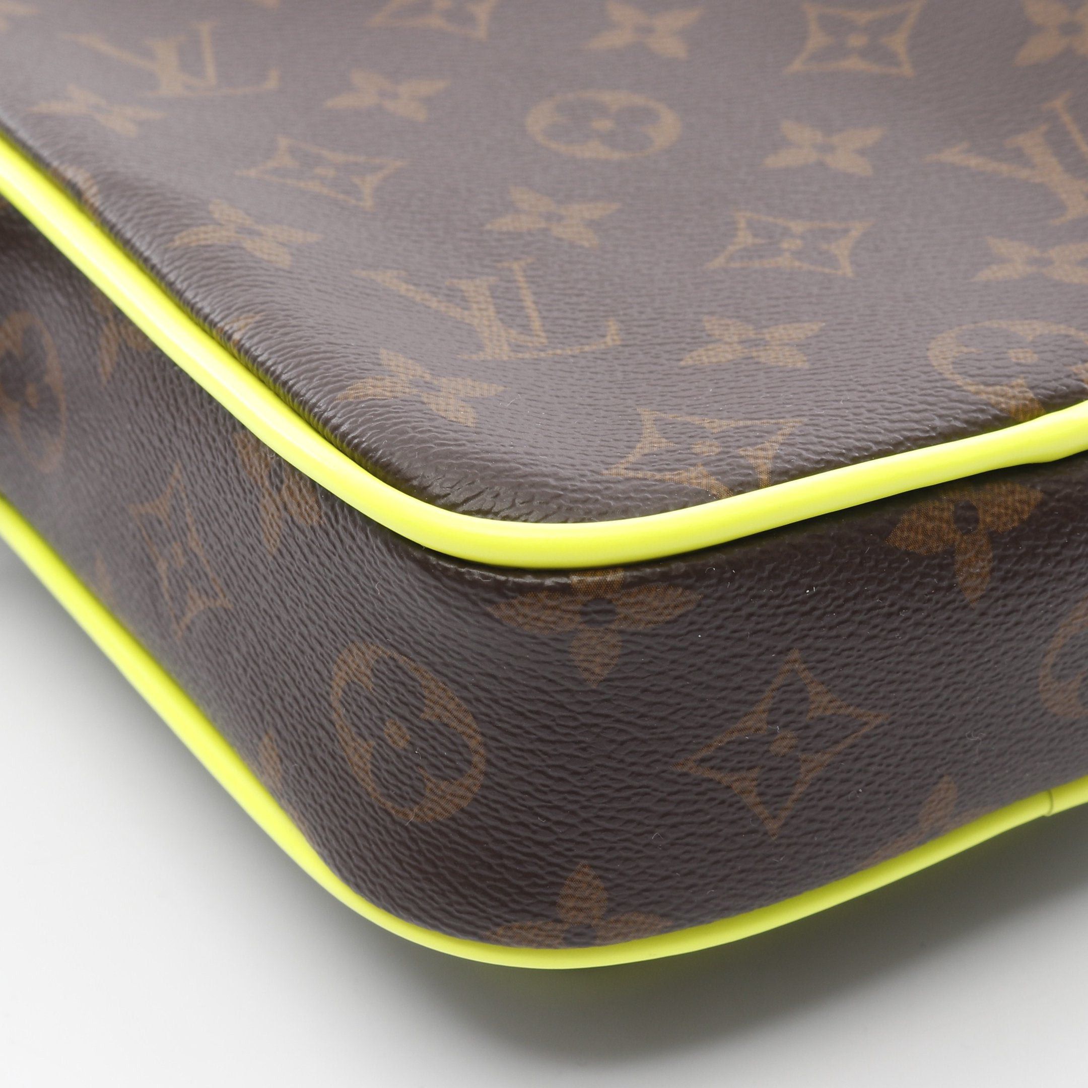 Louis Vuitton Louis Vuitton Christopher Wearable Wallet Monogram Macassar Shoulder Bag Leather Brown Yellow-Green Black Size ONE SIZE - 5 Thumbnail