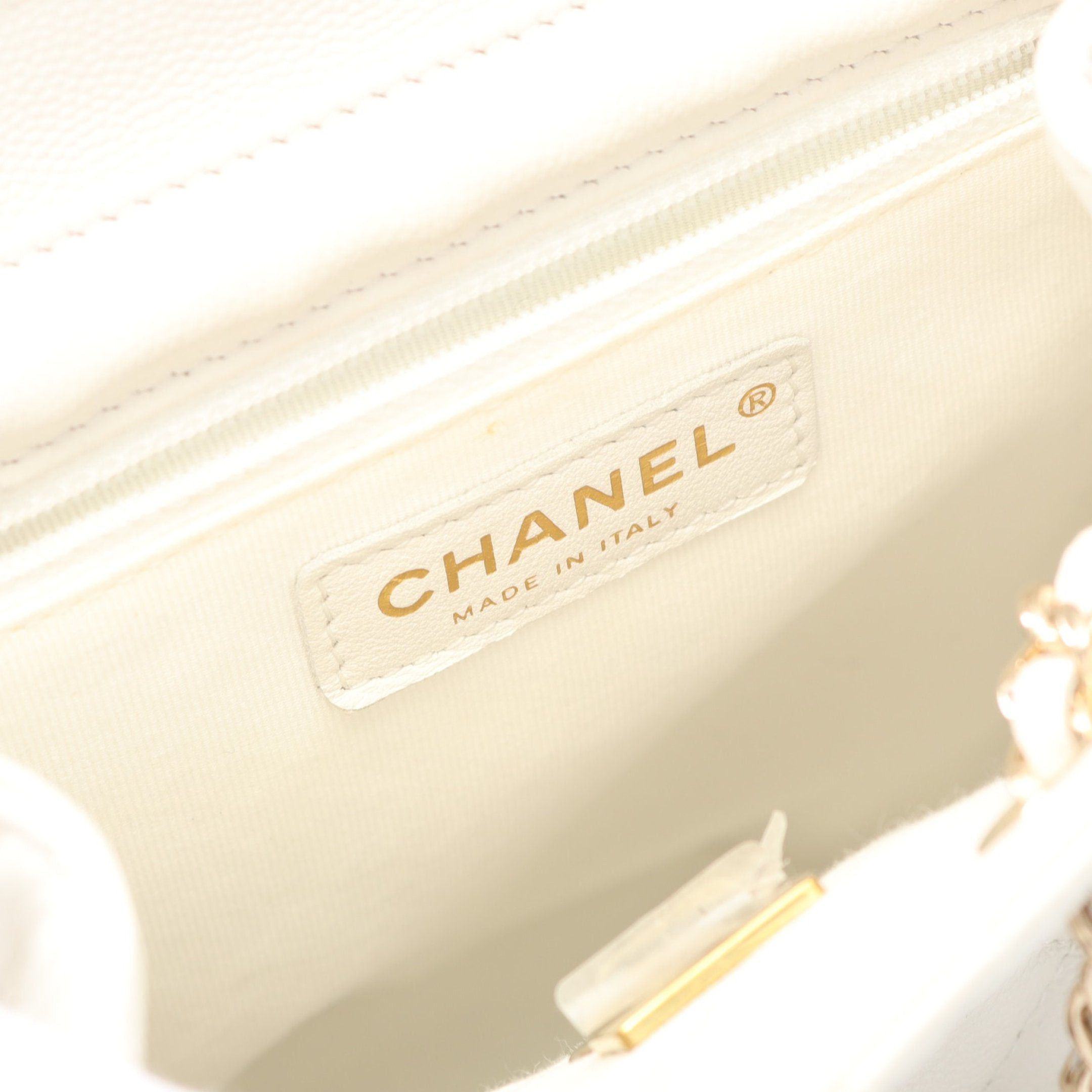 Chanel Chanel Matelasse Backpack Rucksack Caviar Skin White Gold Hardware Size ONE SIZE - 4 Thumbnail