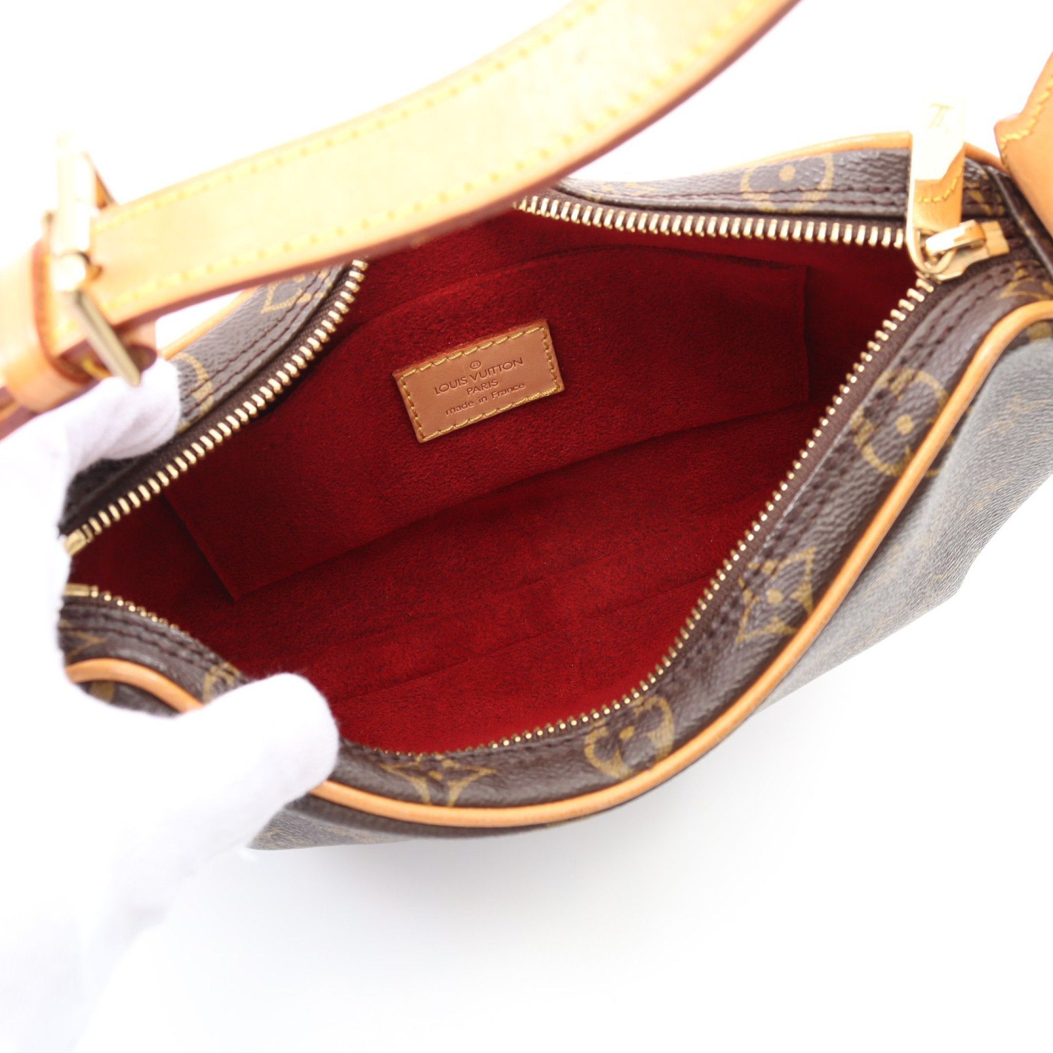 Louis Vuitton Louis Vuitton Pochette Croissant Monogram Shoulder Bag Leather Brown Size ONE SIZE - 3 Thumbnail