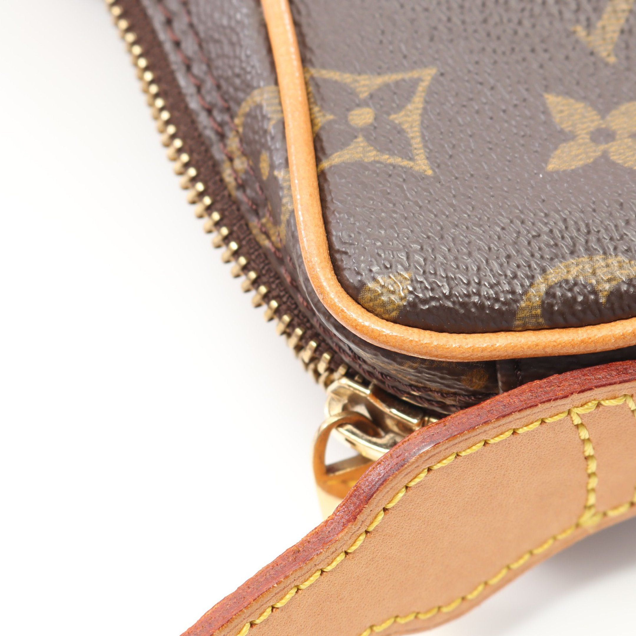 Louis Vuitton Louis Vuitton Pochette Croissant Monogram Shoulder Bag Leather Brown Size ONE SIZE - 9 Thumbnail