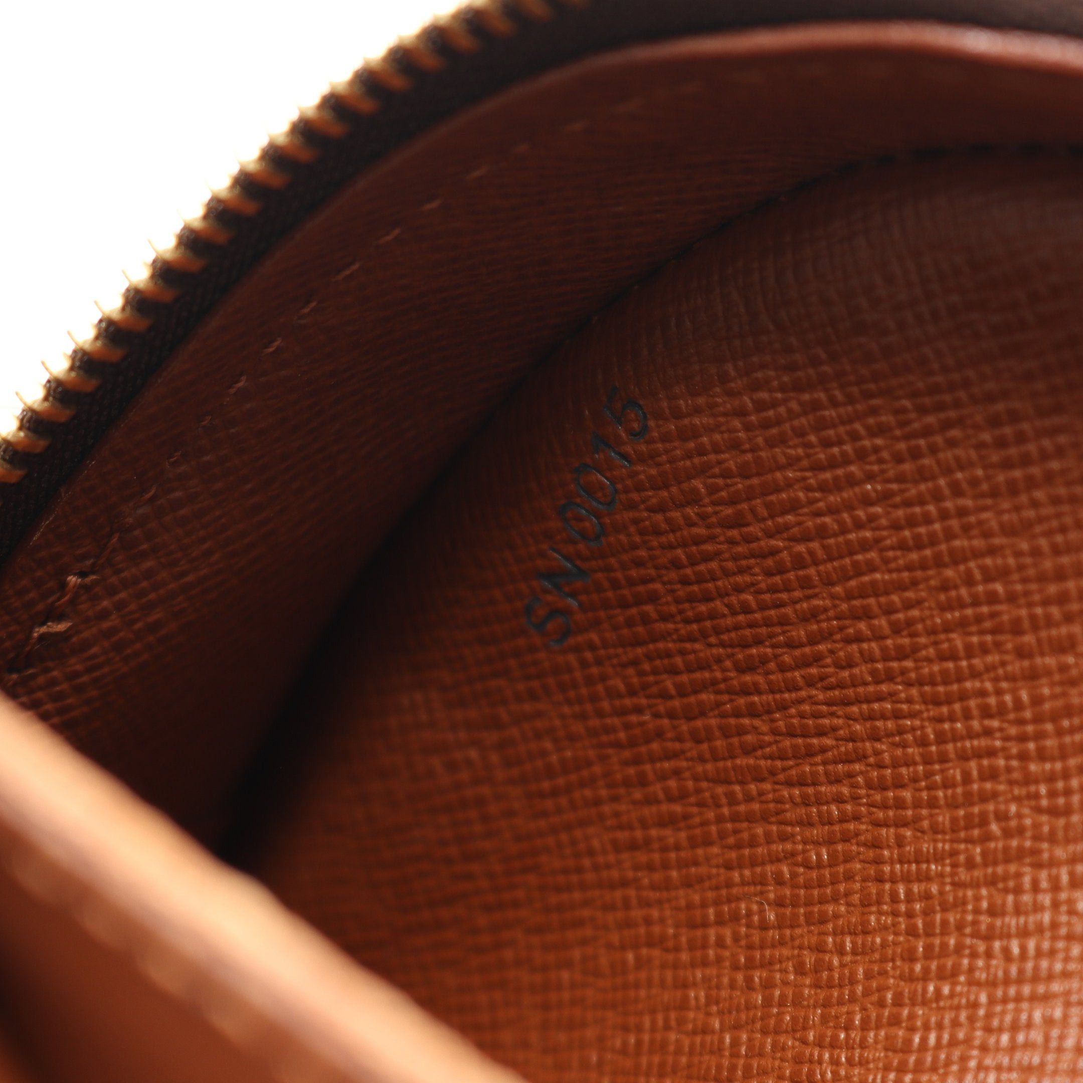 Louis Vuitton Louis Vuitton Blower Monogram Shoulder Bag Leather Brown Size ONE SIZE - 5 Thumbnail