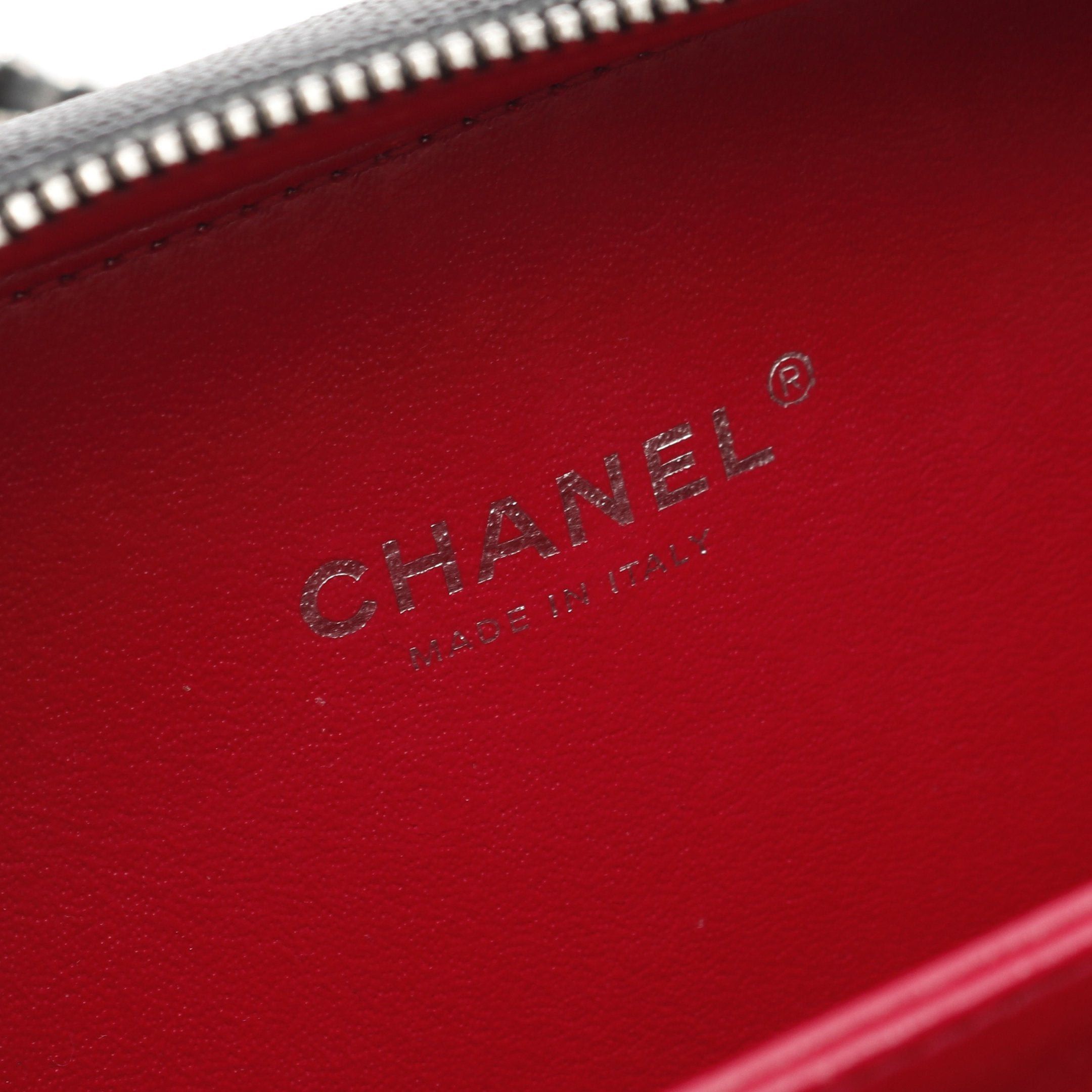 Chanel Chanel Cc Figley Small Vanity Bag Chain Shoulder Caviar Skin Black Silver Hardware Size ONE SIZE - 4 Thumbnail