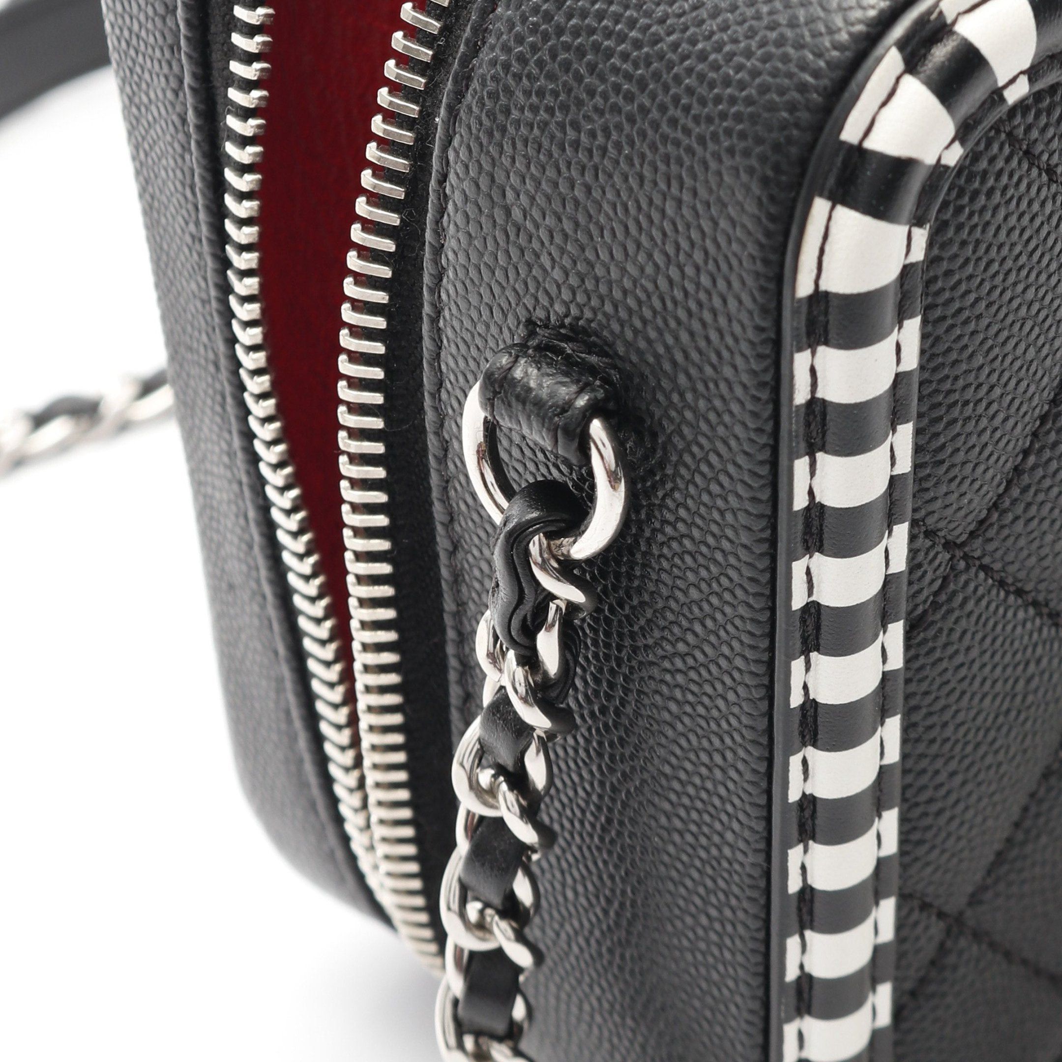 Chanel Chanel Cc Figley Small Vanity Bag Chain Shoulder Caviar Skin Black Silver Hardware Size ONE SIZE - 8 Thumbnail