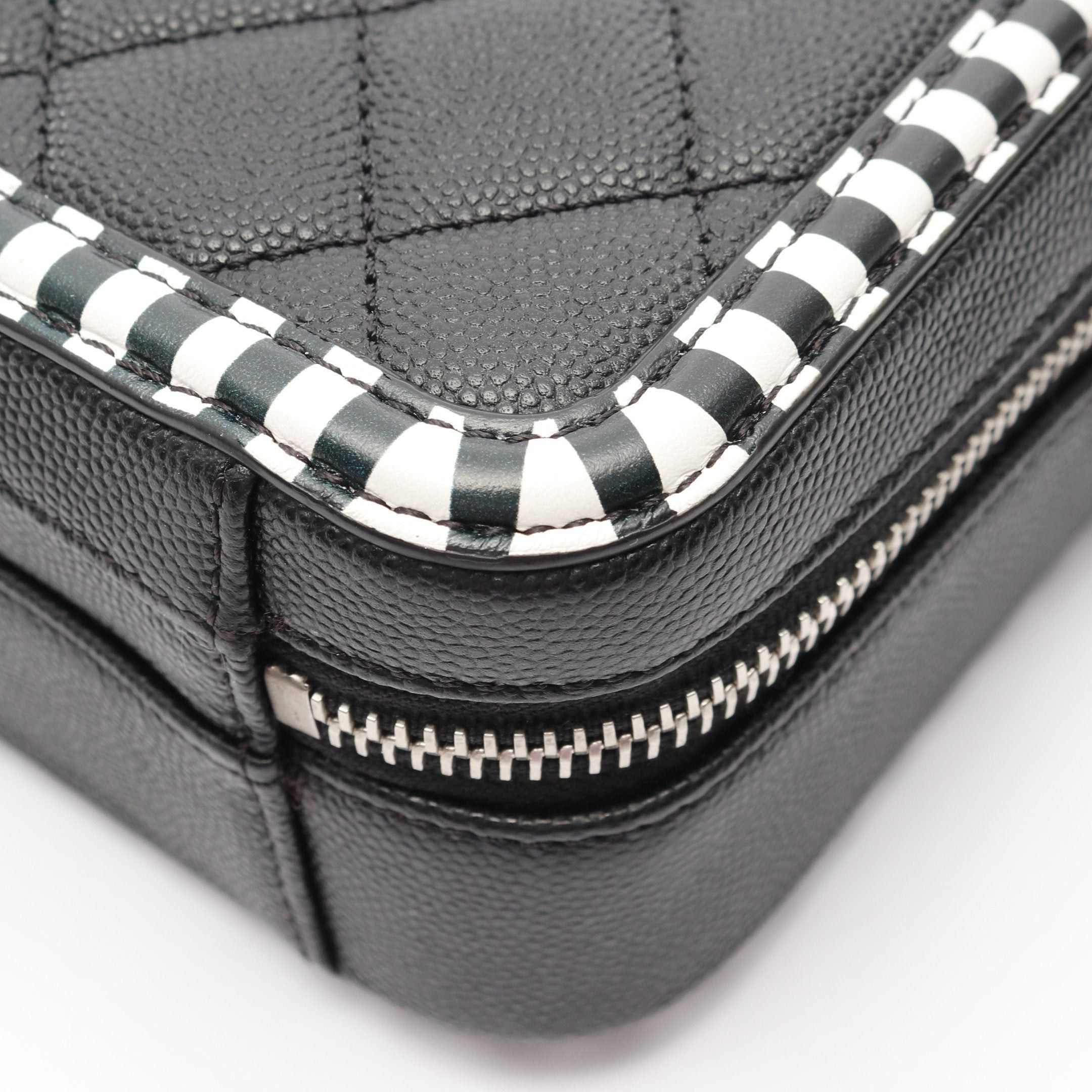 Chanel Chanel Cc Figley Small Vanity Bag Chain Shoulder Caviar Skin Black Silver Hardware Size ONE SIZE - 6 Thumbnail