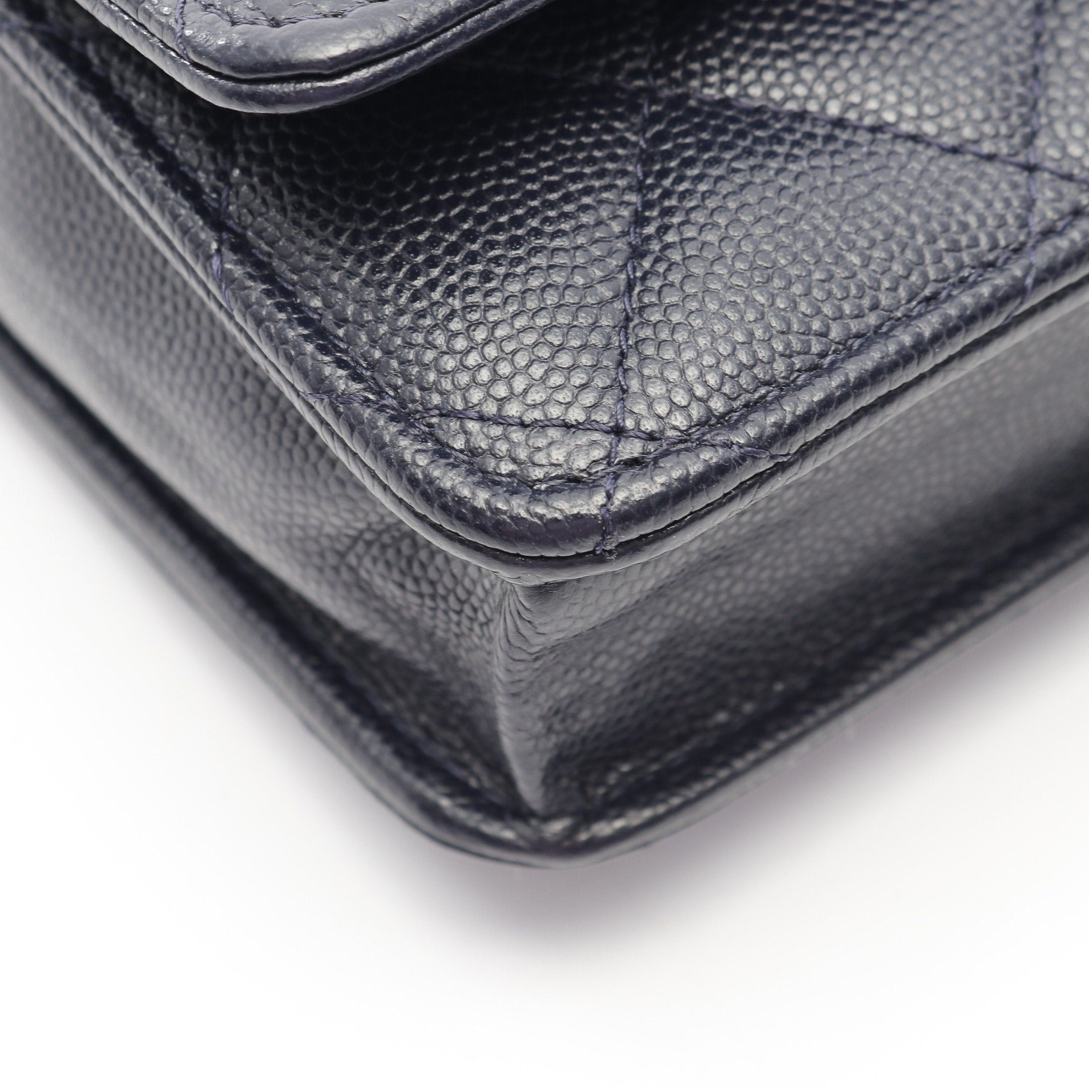 Chanel Chanel Matelasse Chain Wallet Caviar Skin Navy Gold Hardware Size ONE SIZE - 6 Thumbnail