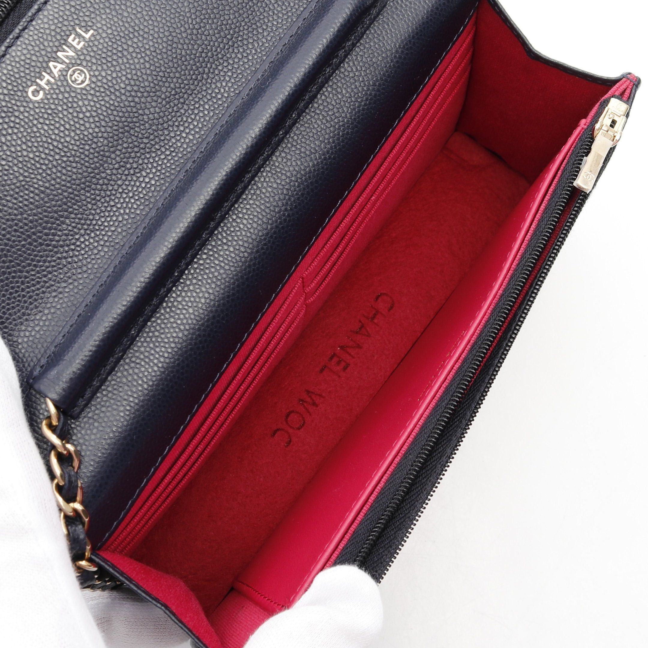 Chanel Chanel Matelasse Chain Wallet Caviar Skin Navy Gold Hardware Size ONE SIZE - 3 Thumbnail