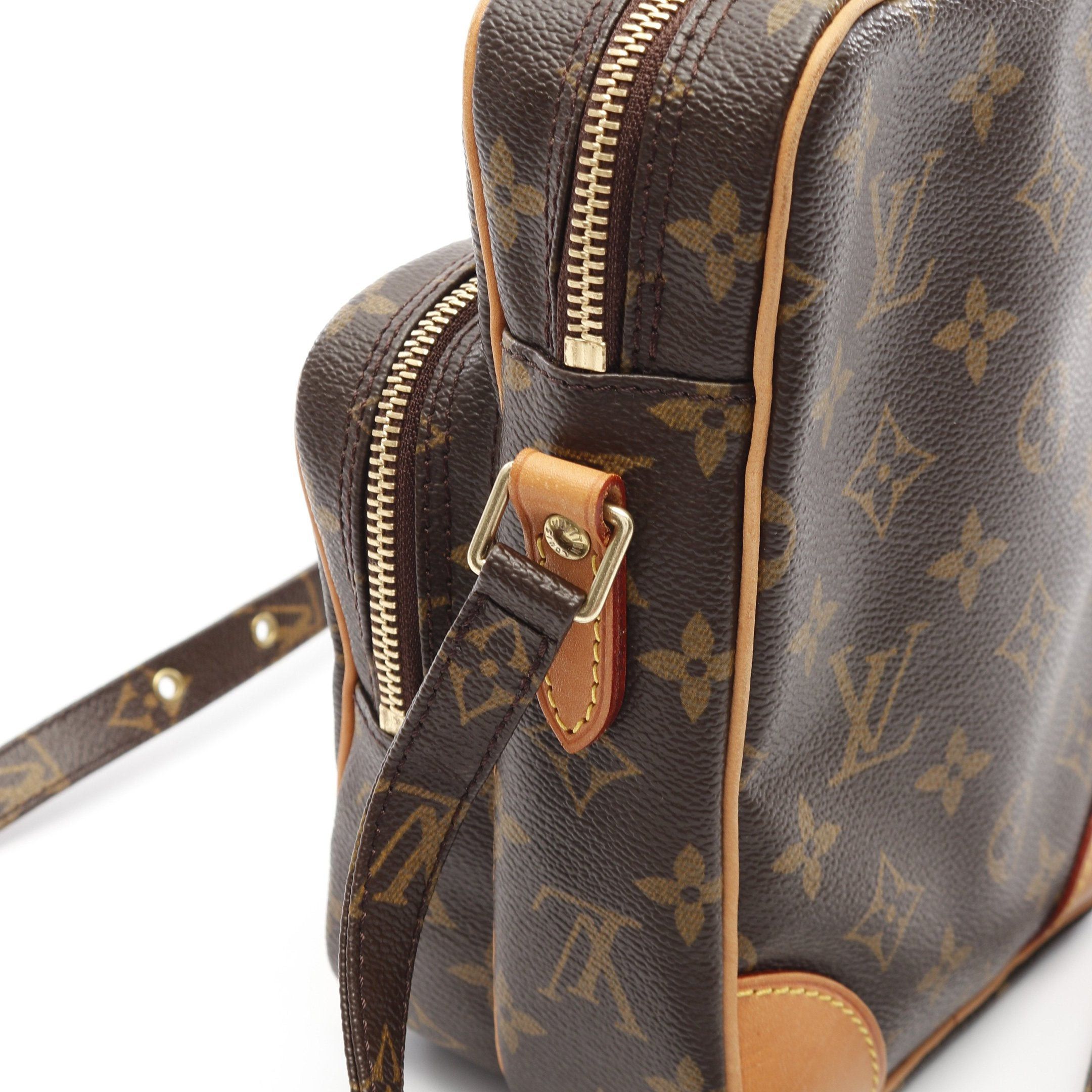 Louis Vuitton Louis Vuitton Amazon Monogram Shoulder Bag Leather Brown Size ONE SIZE - 8 Thumbnail