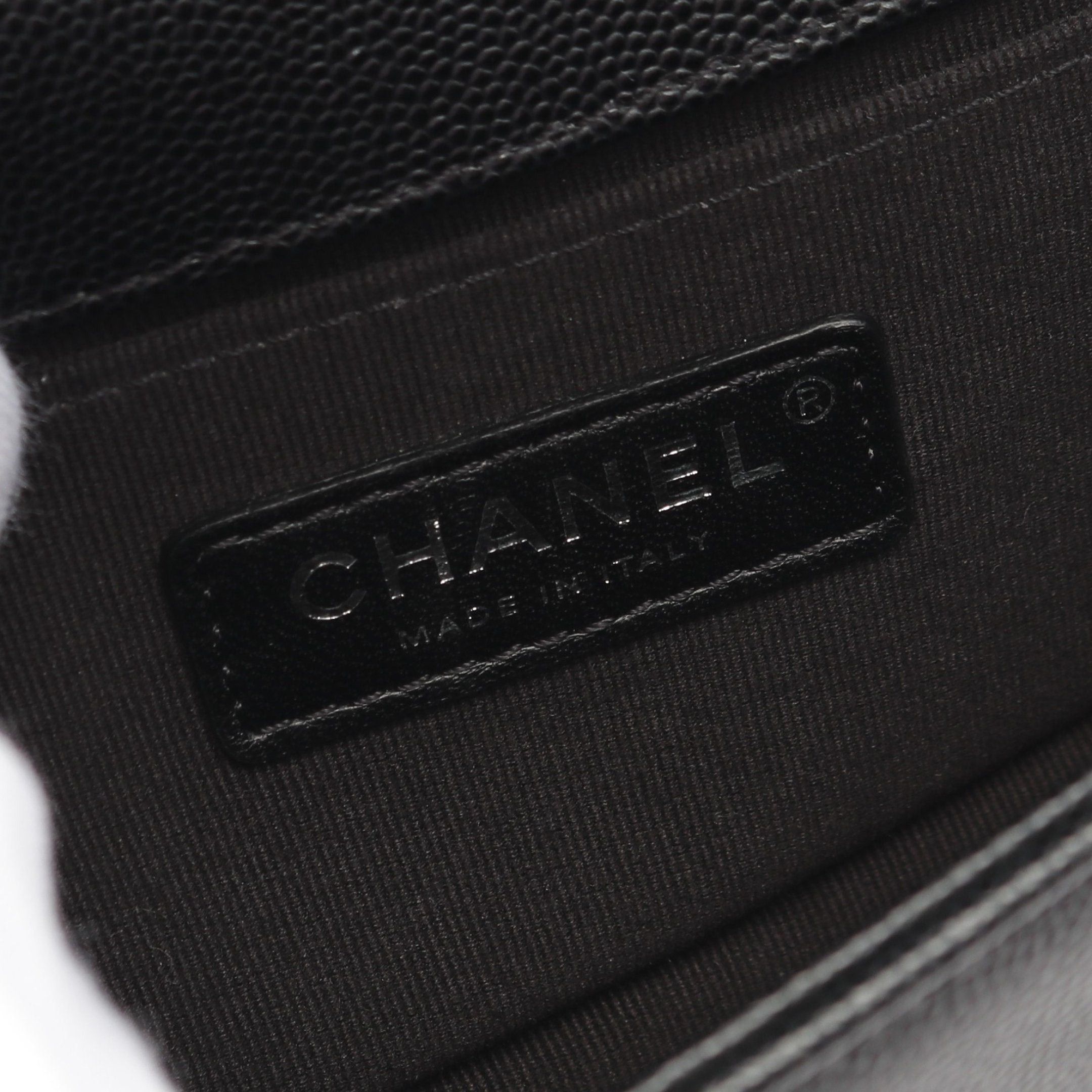 Chanel Chanel Boy Chanel Small Chain Shoulder Bag Caviar Skin Black Antique Silver Hardware Size ONE SIZE - 4 Thumbnail