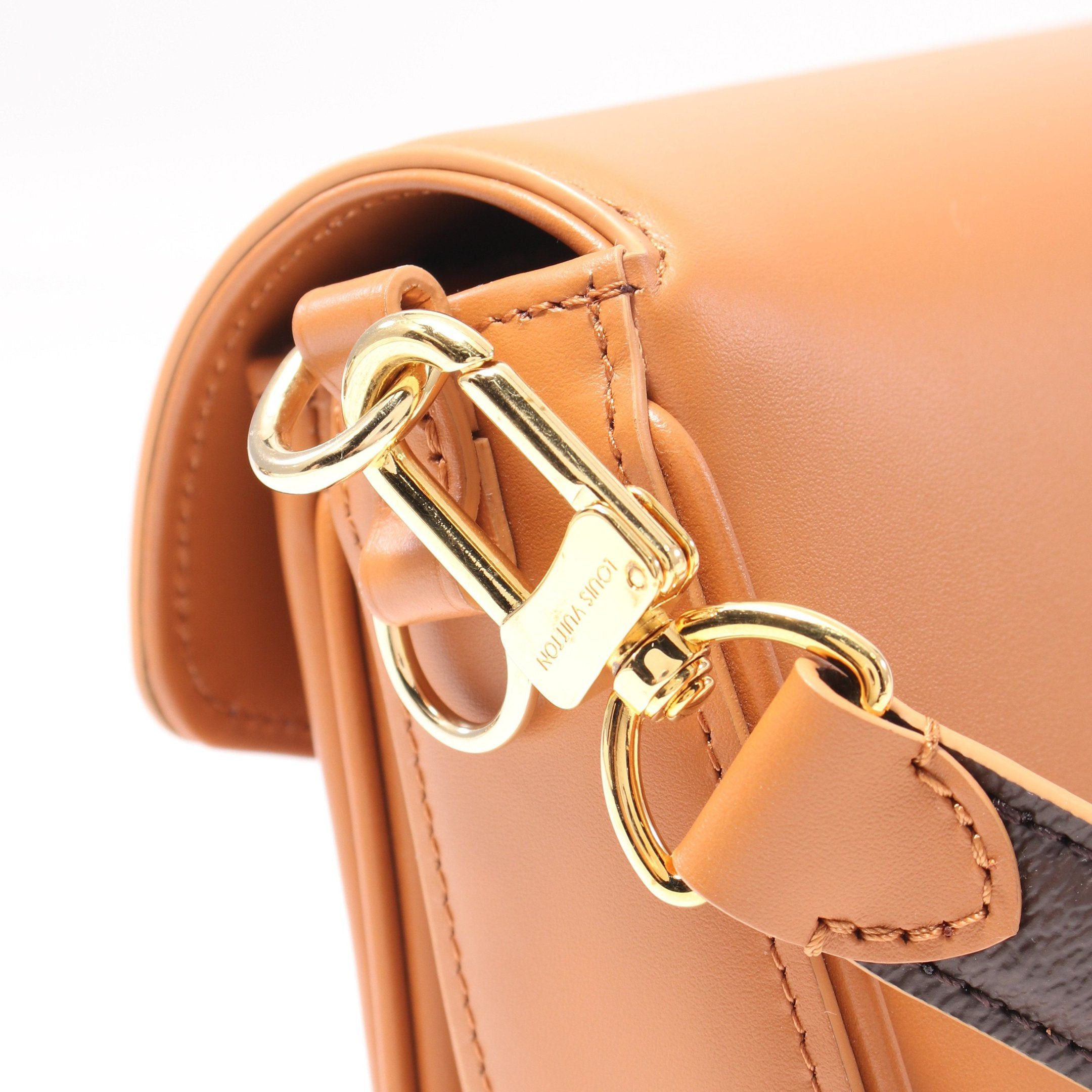 Louis Vuitton Louis Vuitton Swing Hazelnuts Handbag Leather Brown Size ONE SIZE - 7 Thumbnail