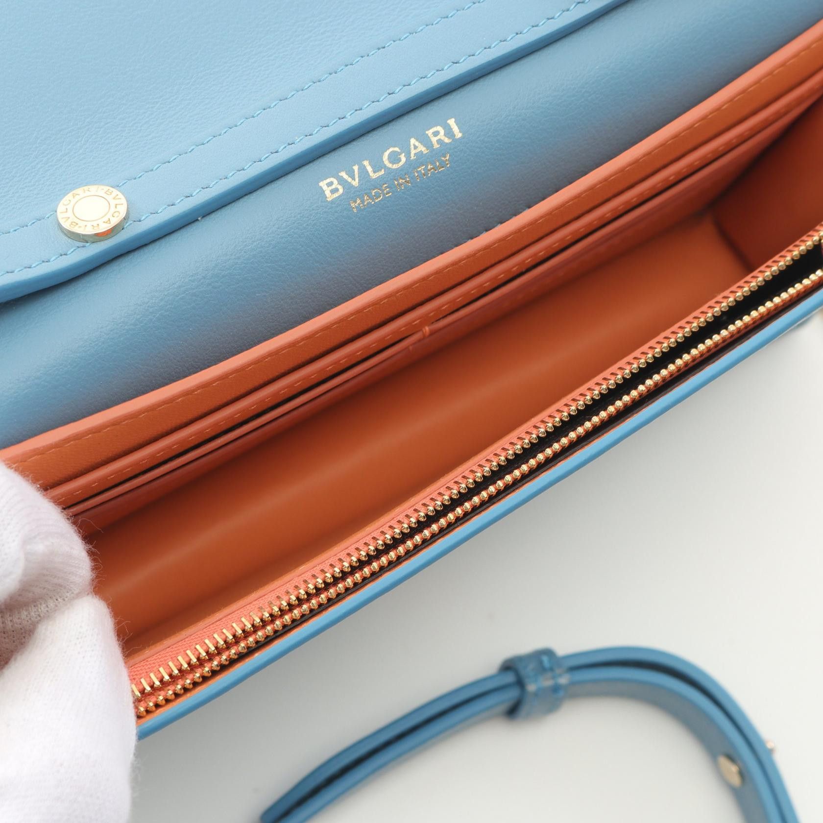Bvlgari Bvlgari Infiniteum Chain Wallet Leather Light Blue Size ONE SIZE - 3 Thumbnail