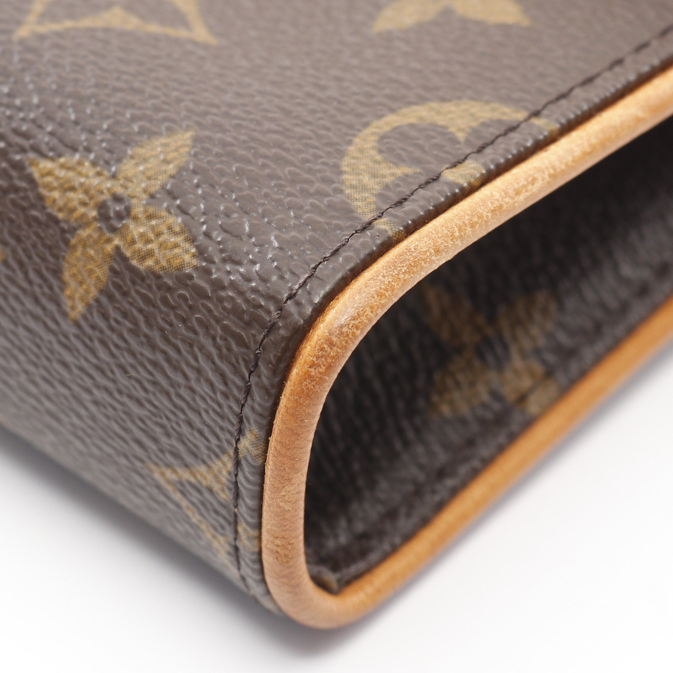 Louis Vuitton Louis Vuitton Pochette Florentine Monogram Body Bag Waist Leather Brown With Button Pressure (S) Size ONE SIZE - 6 Thumbnail