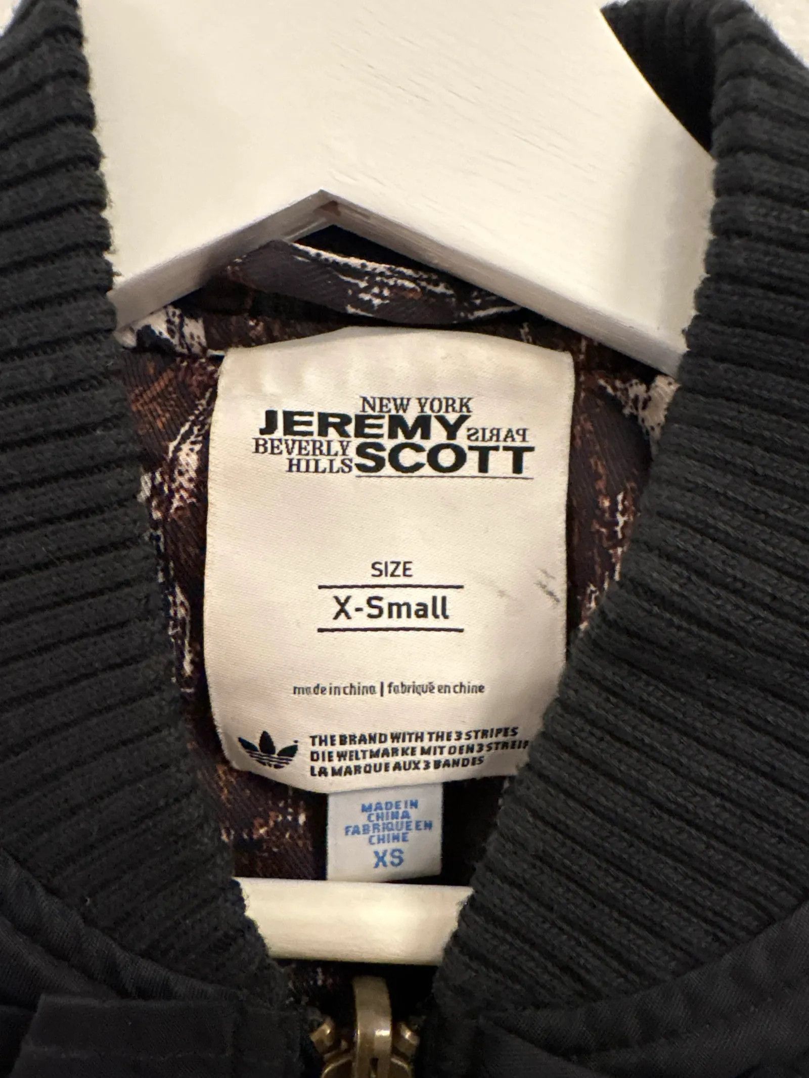 Adidas Adidas Jeremy Scott x Adidas Ruffle Bomber Jacket Size US XS / EU 42 / 0 - 2 Thumbnail