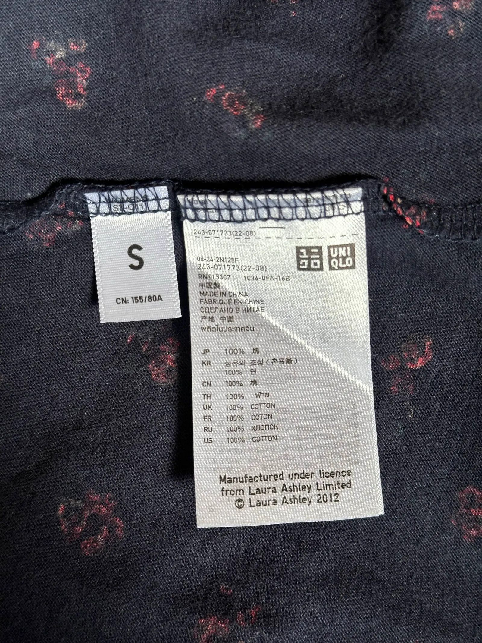 Uniqlo Laura Ashley Exlusive Collection Uniqlo Short Sleeve T-shirt Size S / US 4 / IT 40 - 3 Thumbnail