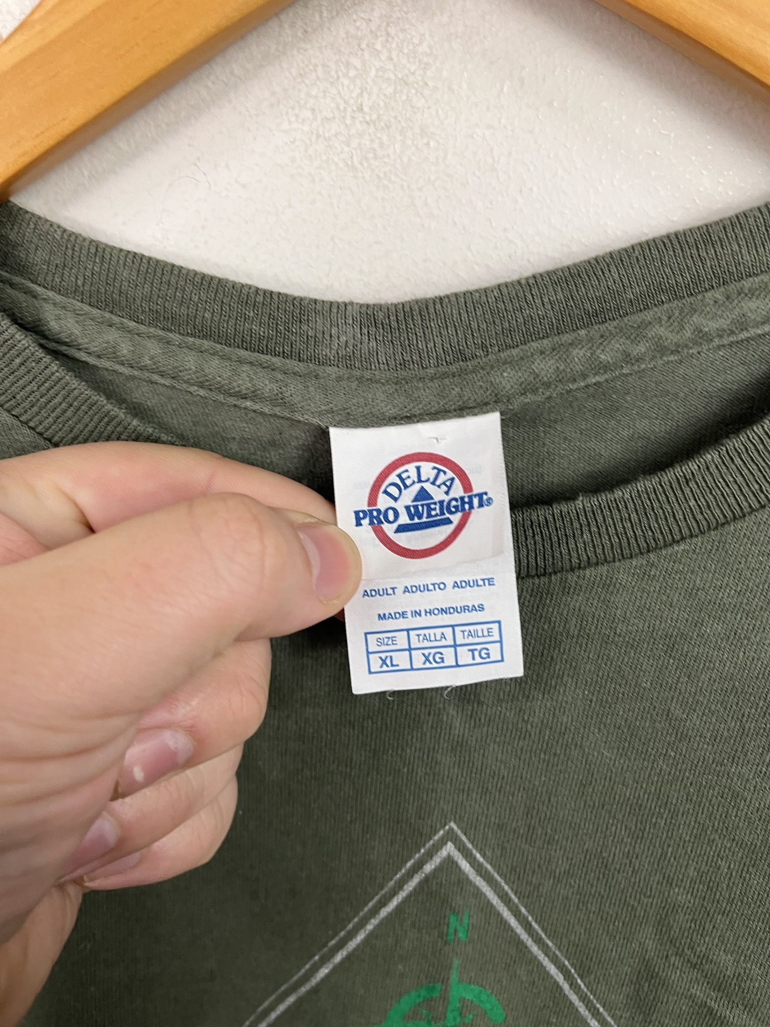 Vintage Vintage Y2K Minnesota Est.1858 size XL Size US XL / EU 56 / 4 - 2 Thumbnail