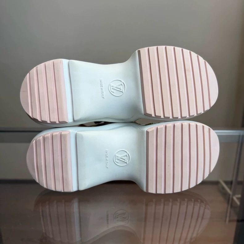 Louis Vuitton LV Louis Vuitton Archlight Sneakers in Size 36.5 Size US 8 / IT 38 - 8 Thumbnail