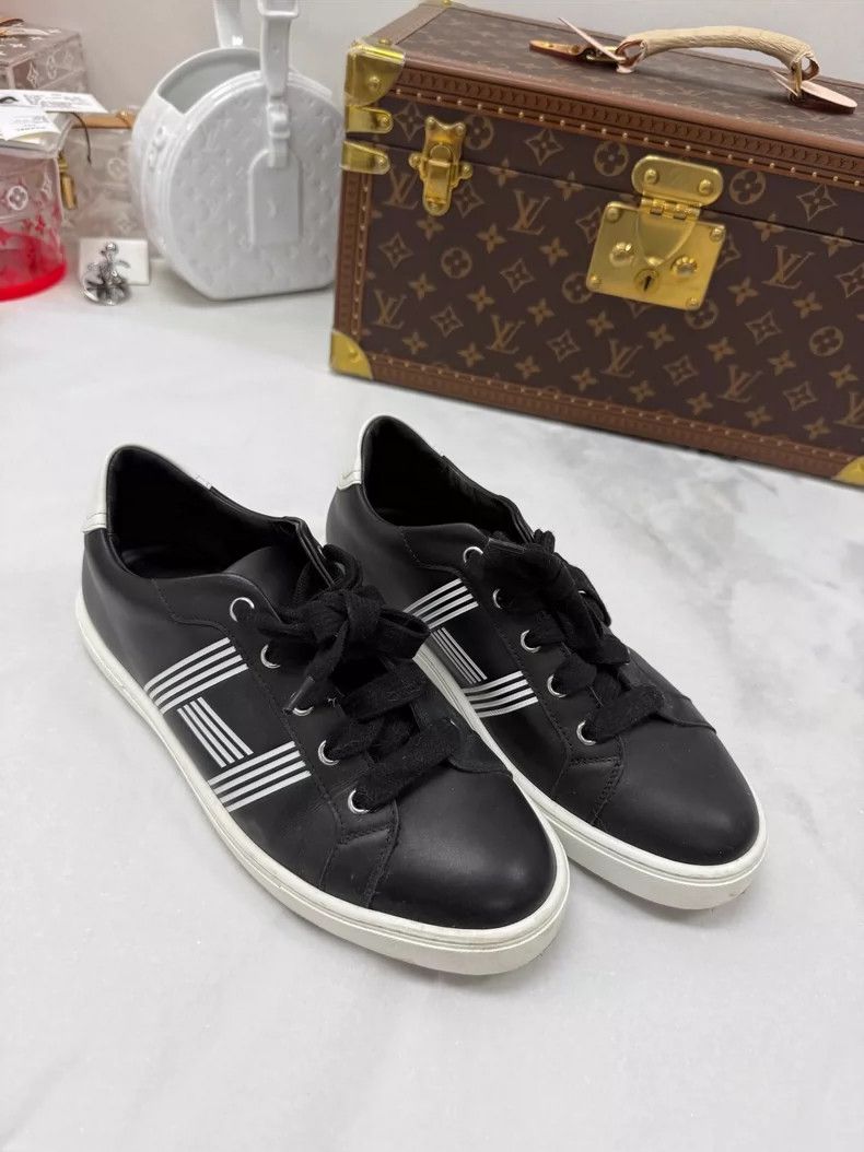 Hermes Hermes Black Sneakers Size 38.5 Size US 8 / EU 41 - 2 Thumbnail