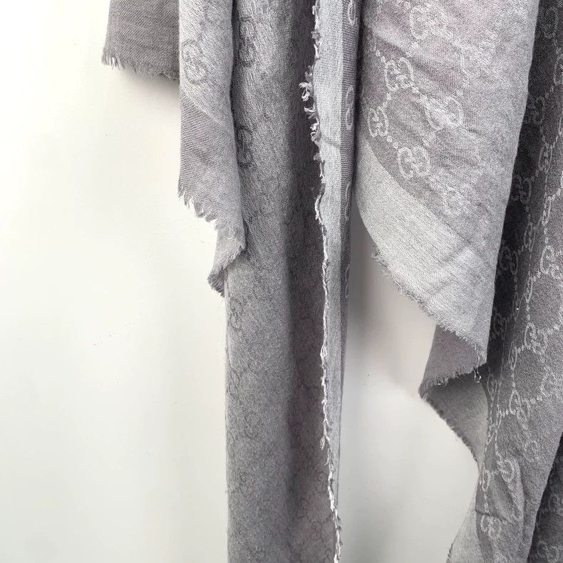 Gucci Gucci Silver Logo Jacquard Shawl 186*76cm Size ONE SIZE - 4 Thumbnail
