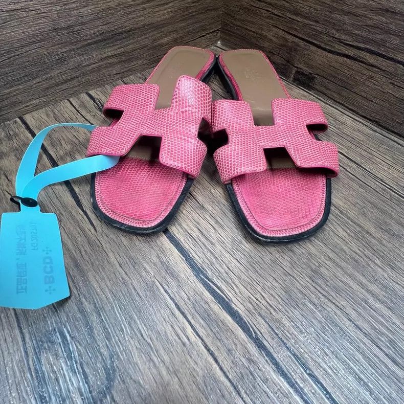 Hermes Hermes Pink Slide Sandals Size 36.5 Size US 6 / IT 36 - 4 Thumbnail