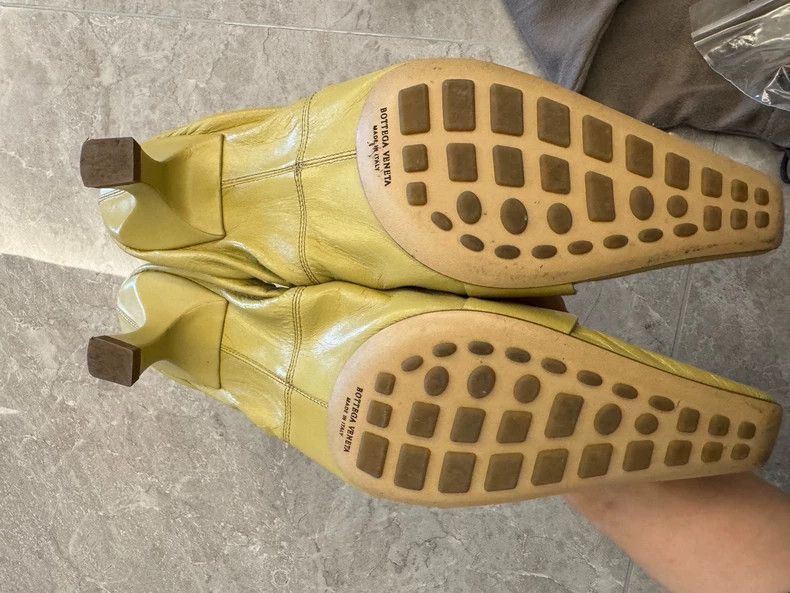 Bottega Veneta BV Madame Series Lock Mule Shoes in Cream Yellow Size US 8 / IT 38 - 3 Thumbnail