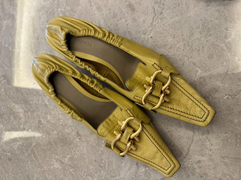 Bottega Veneta BV Madame Series Lock Mule Shoes in Cream Yellow Size US 8 / IT 38 - 4 Thumbnail
