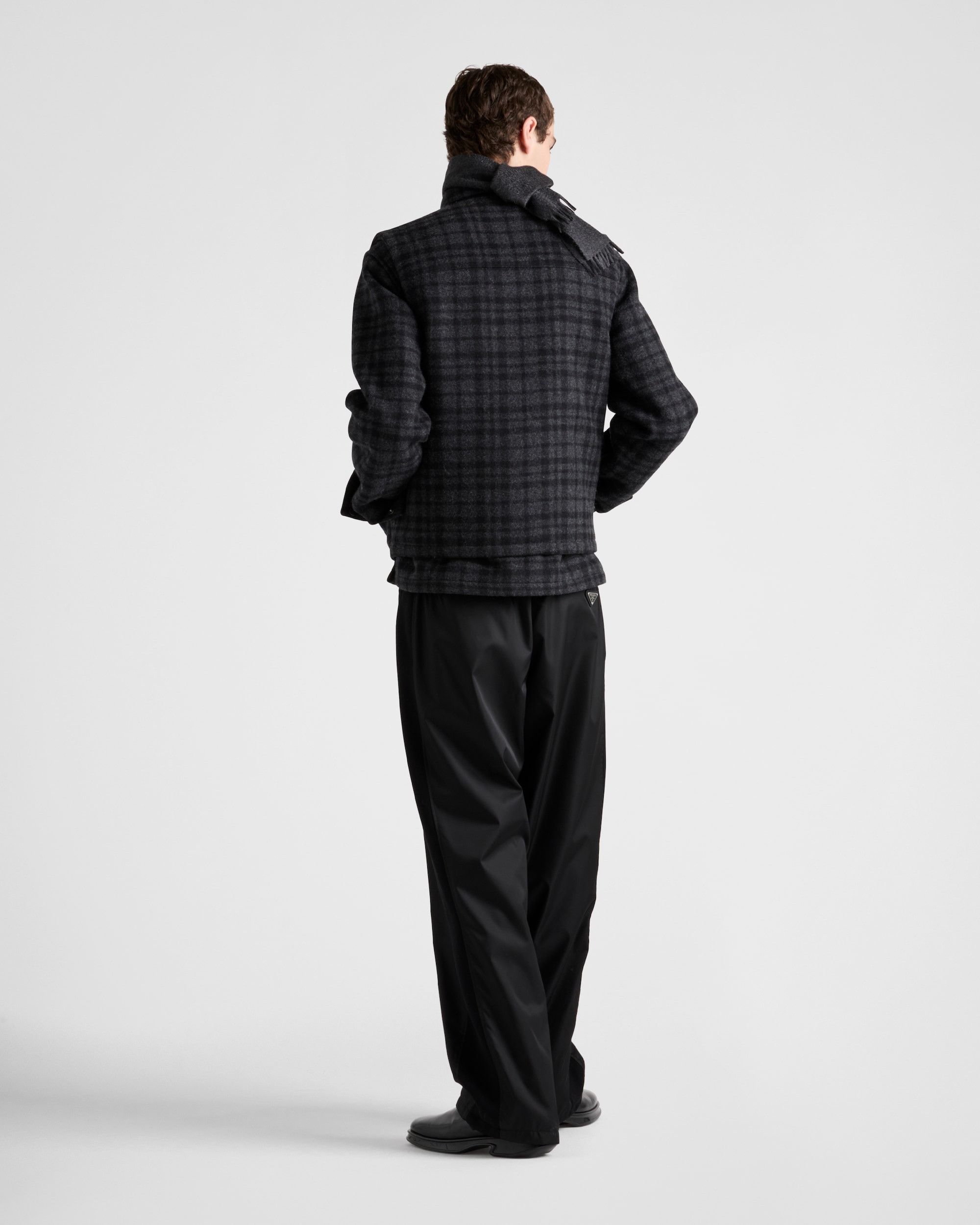 Prada Virgin Wool Checked Shirt Jacket with logo Size US L / EU 52-54 / 3 - 4 Thumbnail