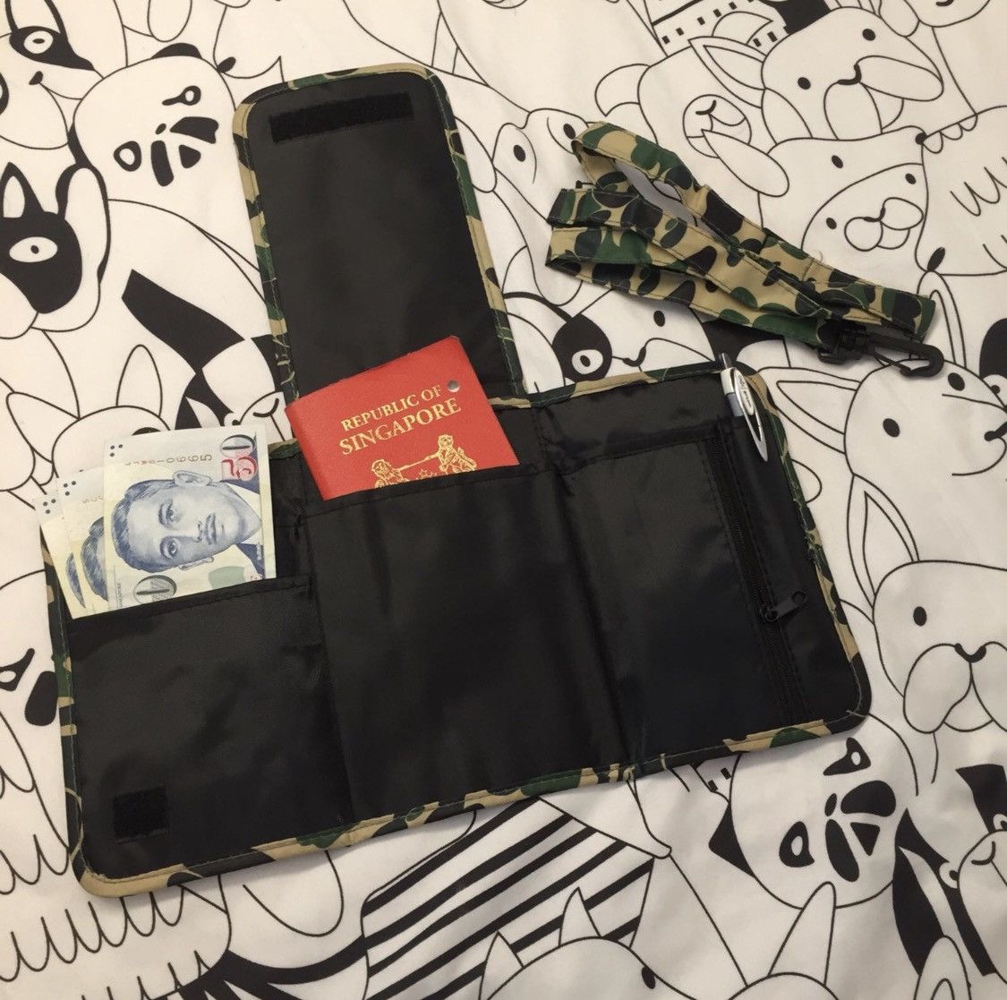 Bape Bape Camo Passport/Travel Pouch Size ONE SIZE - 3 Thumbnail