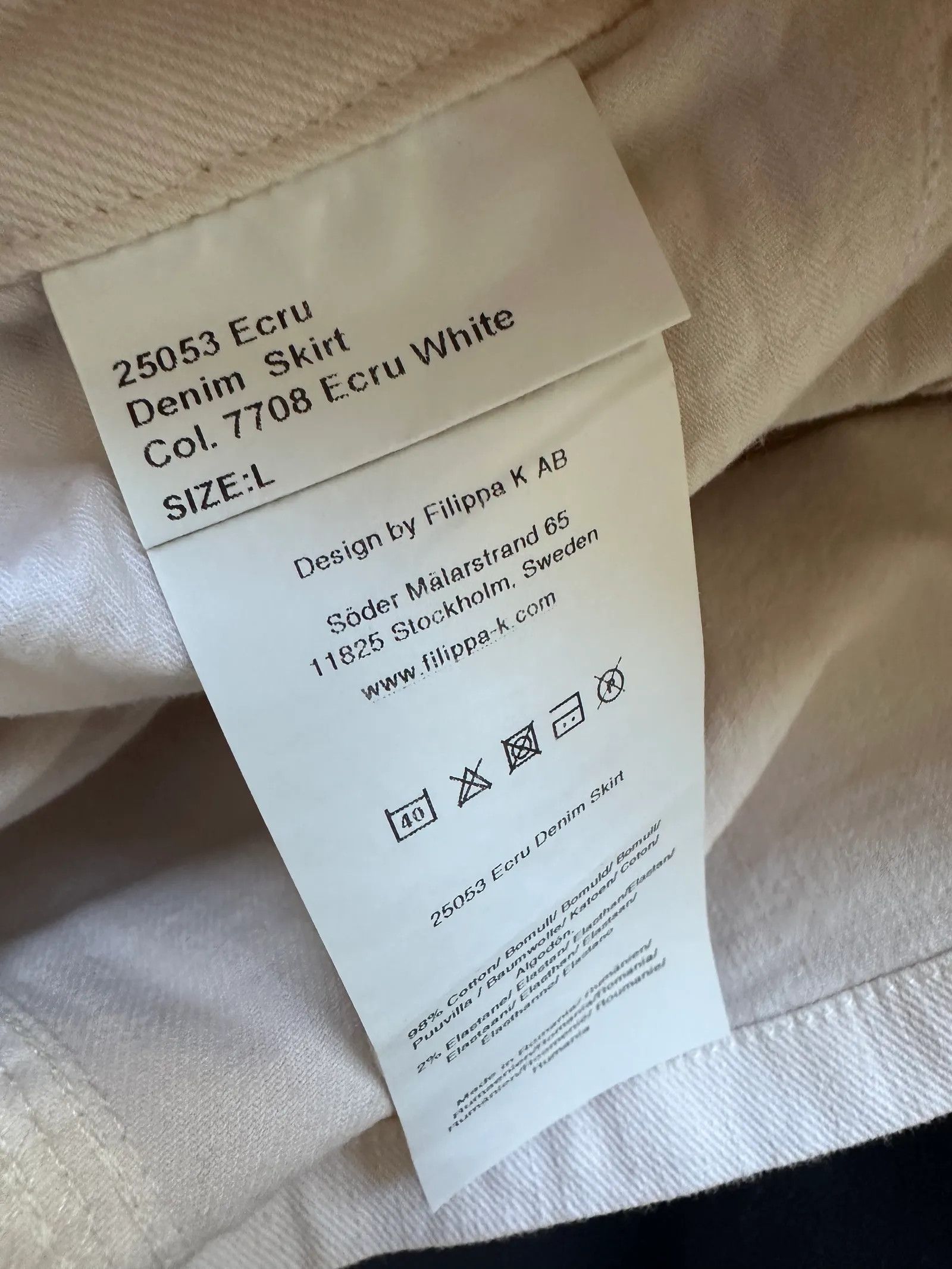 Filippa K Filippa K Ecru Skirt Size 30" / US 8 / IT 44 - 3 Thumbnail