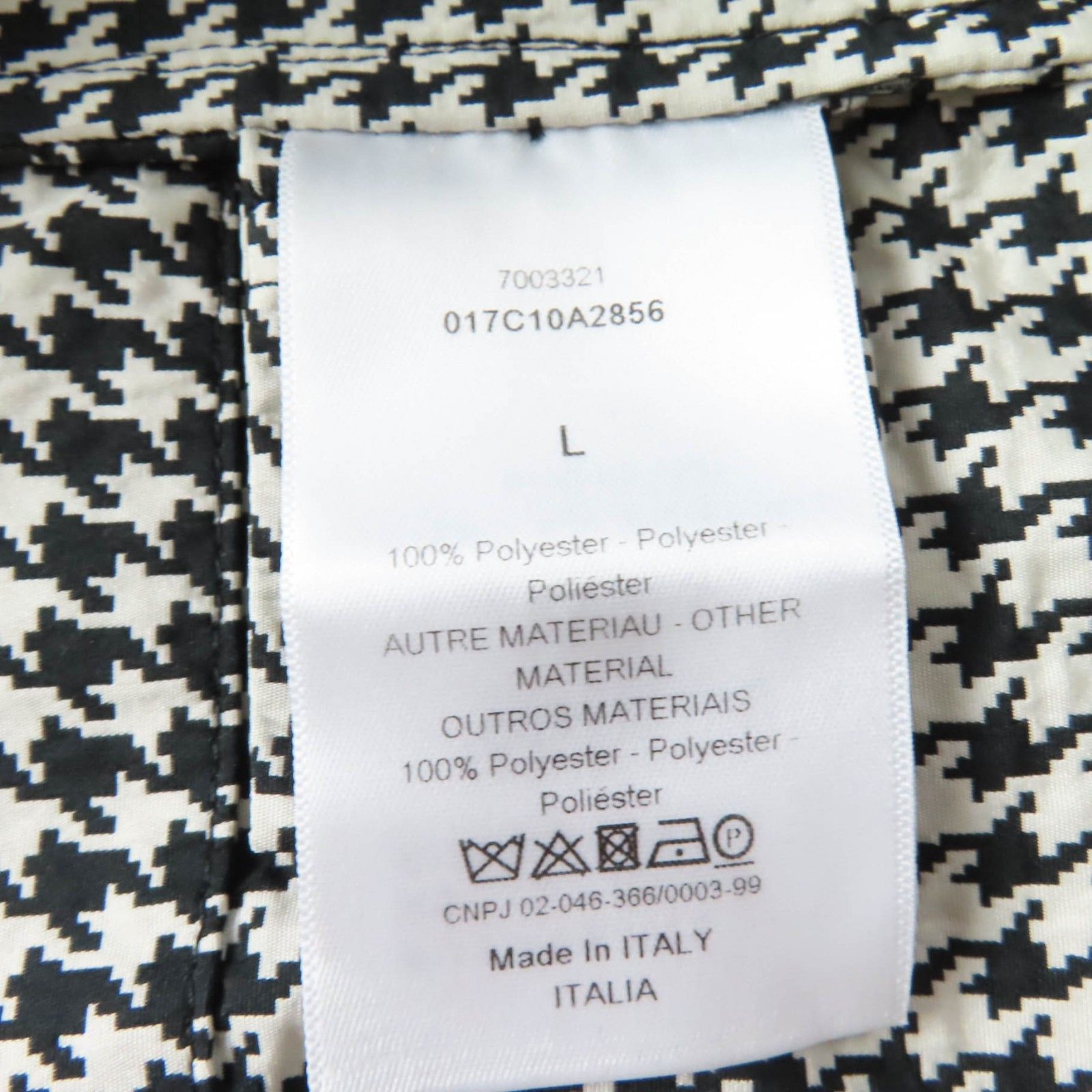 Dior Dior Christian Dior Blouson anorak Polyester Jacket Others Outerwear 017C10A2856 DUTY FREE for USA Size ONE SIZE - 10 Thumbnail