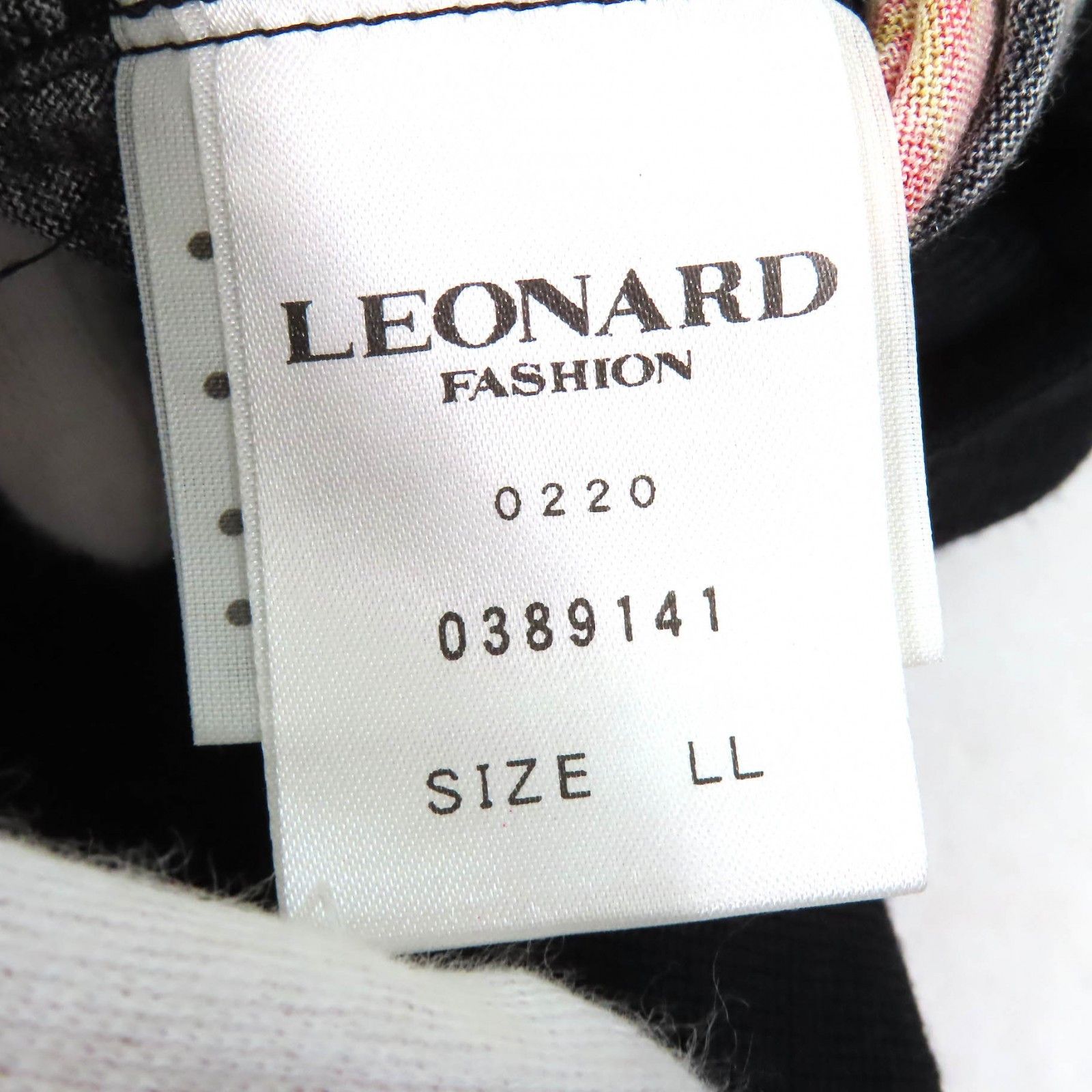 Other Other LEONARD FASHION Floral print Wool Silk Knit Pullover Others Tops Size ONE SIZE - 6 Thumbnail