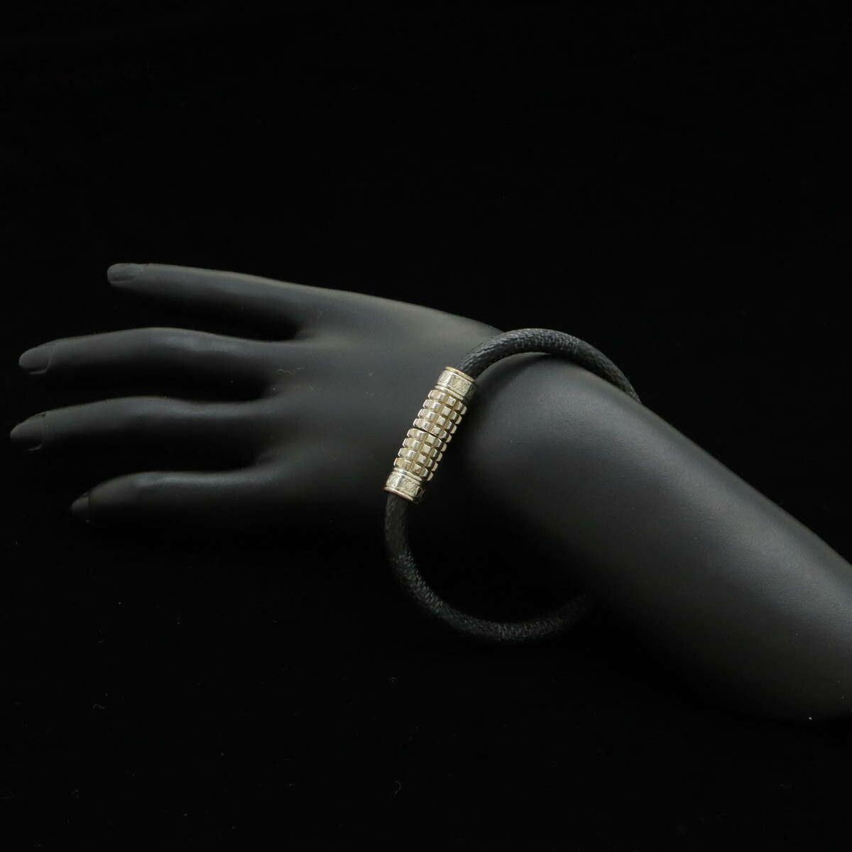 Louis Vuitton Louis Vuitton Louis Vuitton Damier Graphite Bracelet Canvas Bracelet M6626E Size ONE SIZE - 6 Thumbnail