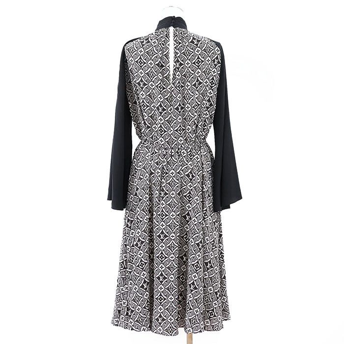 Louis Vuitton Louis Vuitton Louis Vuitton Since1854 Monogram Silk Dress Others Dresses RW211A ZPD FKDR41 Size ONE SIZE - 9 Thumbnail
