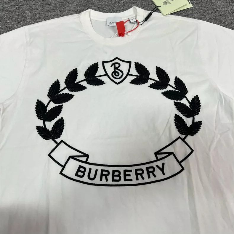 Burberry Burberry Oak Leaf Logo Short Sleeve T-Shirt Size US S / EU 44-46 / 1 - 4 Thumbnail