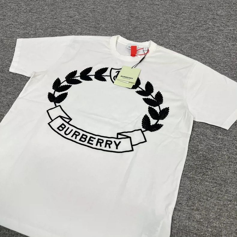 Burberry Burberry Oak Leaf Logo Short Sleeve T-Shirt Size US S / EU 44-46 / 1 - 3 Thumbnail