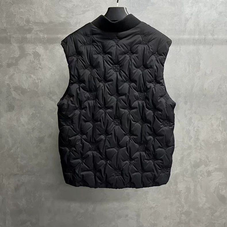 Louis Vuitton Louis Vuitton Black Sleeveless Zip Vest Size US L / EU 52-54 / 3 - 2 Thumbnail