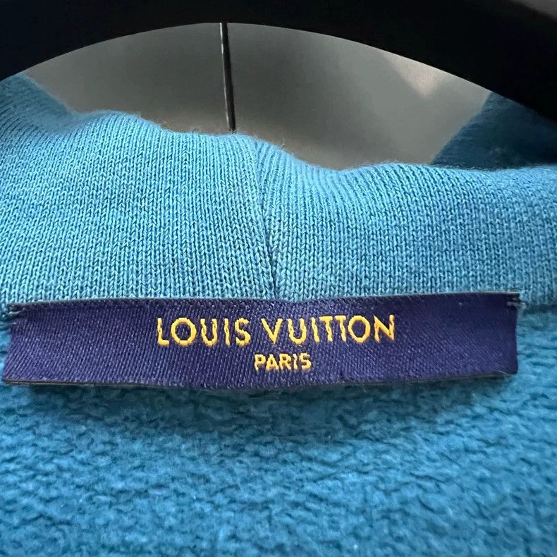 Louis Vuitton Louis Vuitton Blue Logo Embroidered Hoodie Size US L / EU 52-54 / 3 - 5 Thumbnail