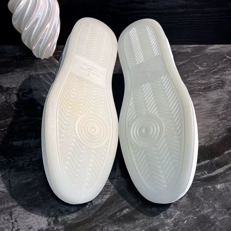 Louis Vuitton Louis Vuitton Mirror Silver Low Top Sneakers Size US 9 / EU 42 - 5 Thumbnail