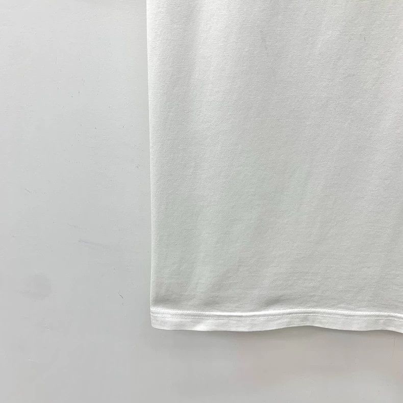 Burberry Burberry White Pocket Check Cotton T-Shirt Size US M / EU 48-50 / 2 - 4 Thumbnail