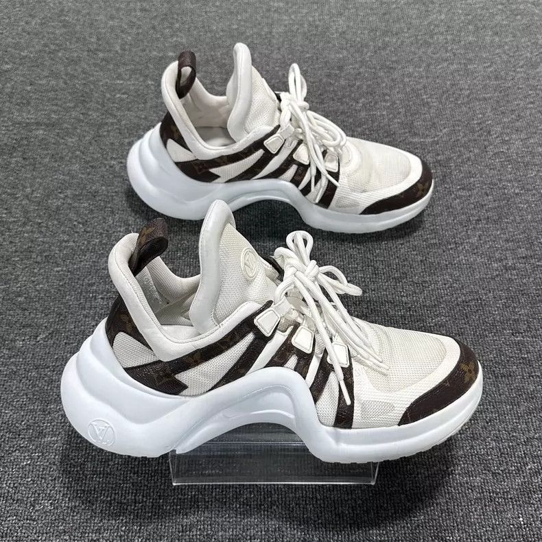 Louis Vuitton Louis Vuitton Dad Sneakers in White and Brown Size US 10 / EU 43 - 4 Thumbnail