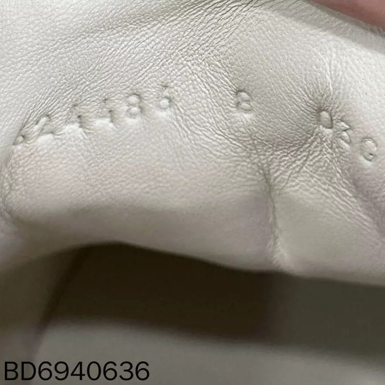 Gucci Classic Gucci Low Top Sneakers Size US 9 / EU 42 - 7 Thumbnail