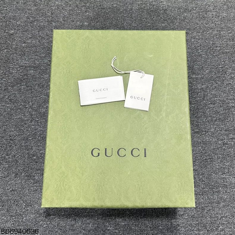 Gucci Classic Gucci Low Top Sneakers Size US 9 / EU 42 - 8 Thumbnail