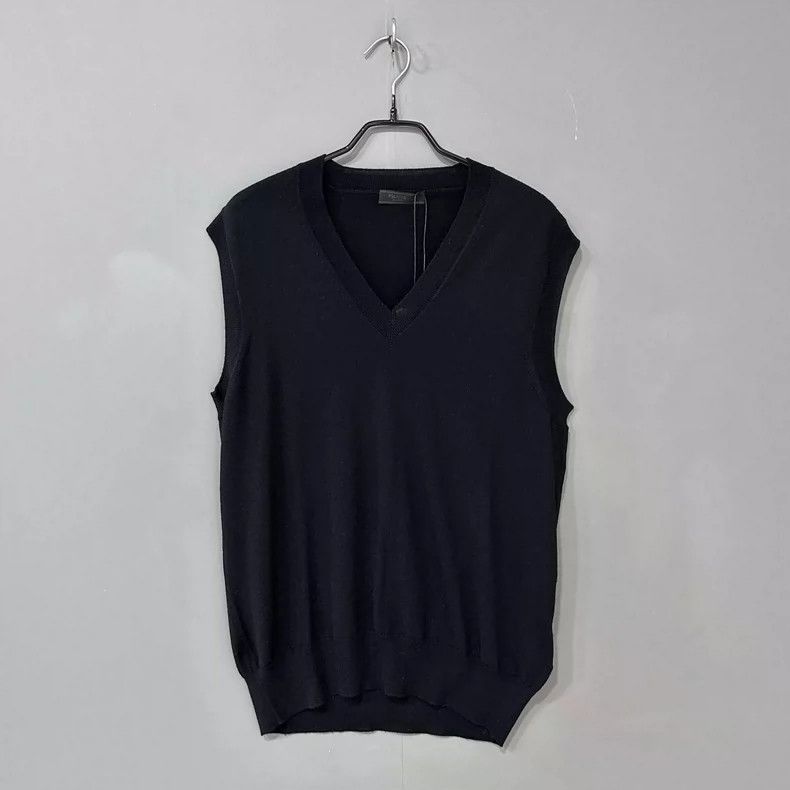 Prada Black Wool Knit Vest by Prada Size US L / EU 52-54 / 3 - 2 Thumbnail