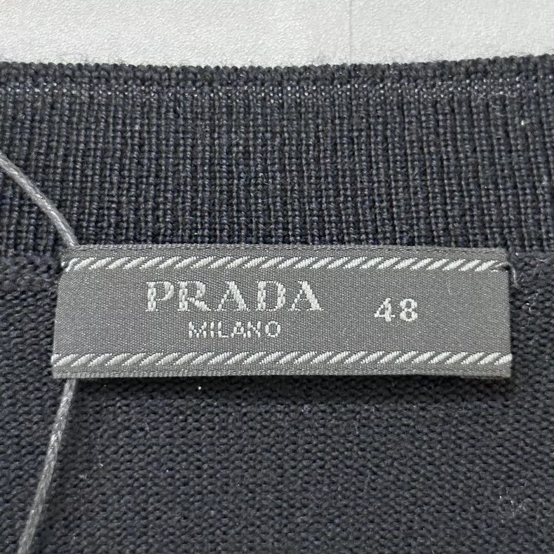 Prada Black Wool Knit Vest by Prada Size US L / EU 52-54 / 3 - 5 Thumbnail