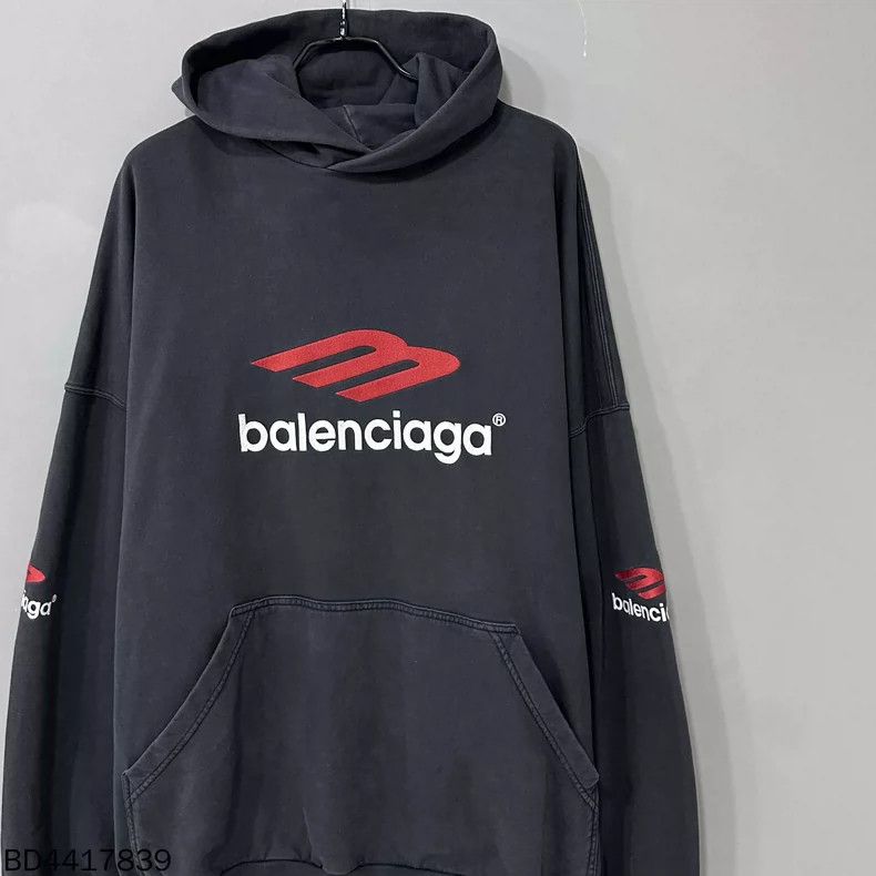 Balenciaga Balenciaga Embroidered Logo Hoodie Sweatshirt Size US L / EU 52-54 / 3 - 2 Thumbnail