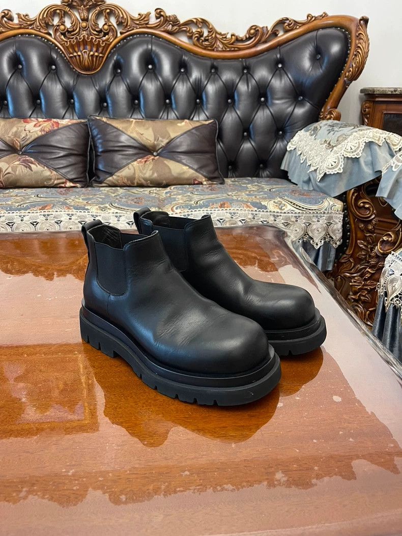 Bottega Veneta Bottega Veneta Men's Classic Black Chelsea Boots Size US 9 / EU 42 - 3 Thumbnail