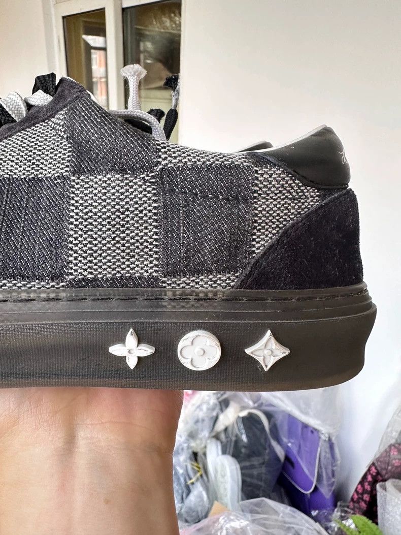 Louis Vuitton Louis Vuitton Black and White Checkered Sneakers Size US 7 / EU 40 - 2 Thumbnail