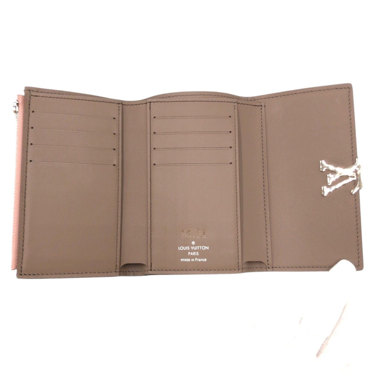 Louis Vuitton Louis Vuitton Louis Vuitton Portefeuille Capucines Taurillon Wallet Leather Short Wallet M62156 DUTY FREE for USA Size ONE SIZE - 9 Thumbnail